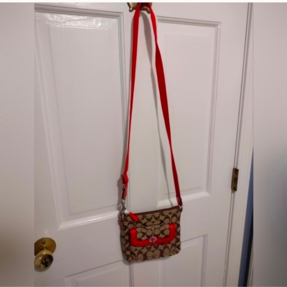 Coach Crossbody - Picture 9 of 10